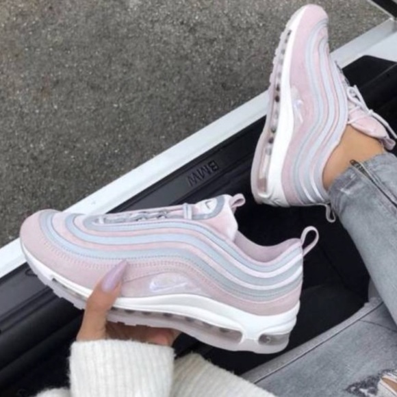 Nike Shoes - Nike